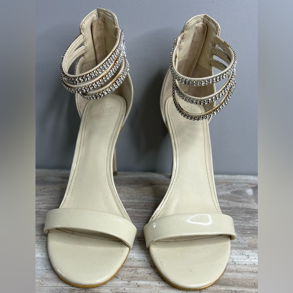 GUESS Women’s “Kathy” Ivory Leather Heels - Picture 11 of 15